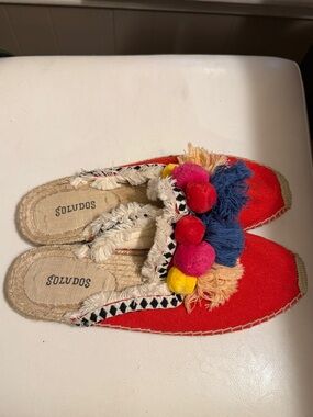 Soludos Coco Frayed Edge Pompom Espadrille Colorful Pom Poms and Tassels- Size 9